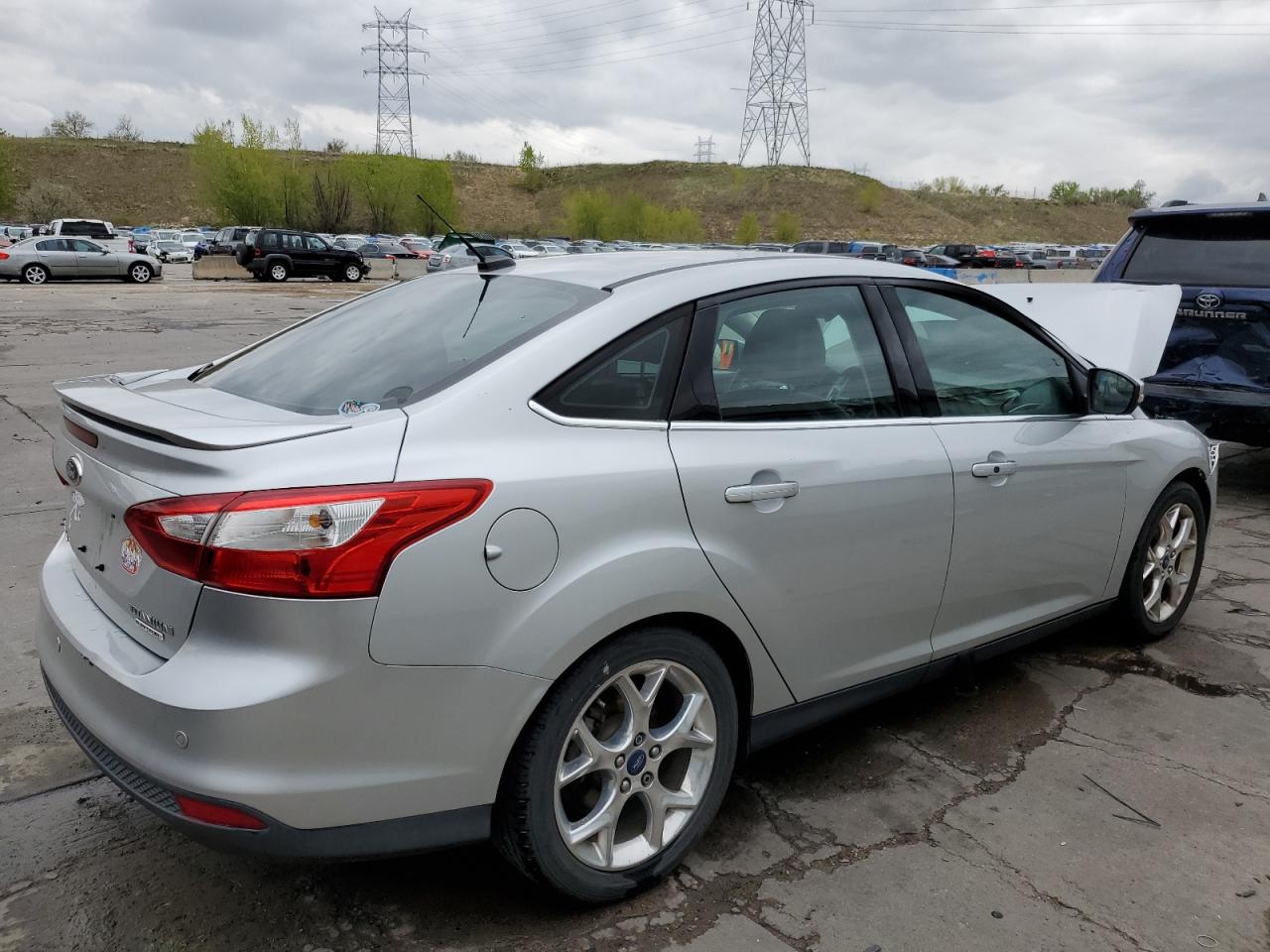 1FADP3J27EL209388 2014 Ford Focus Titanium