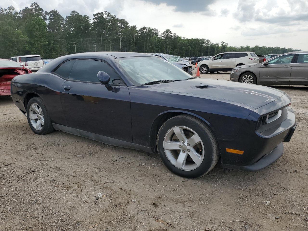 2C3CDYAG7CH280869 2012 Dodge Challenger Sxt