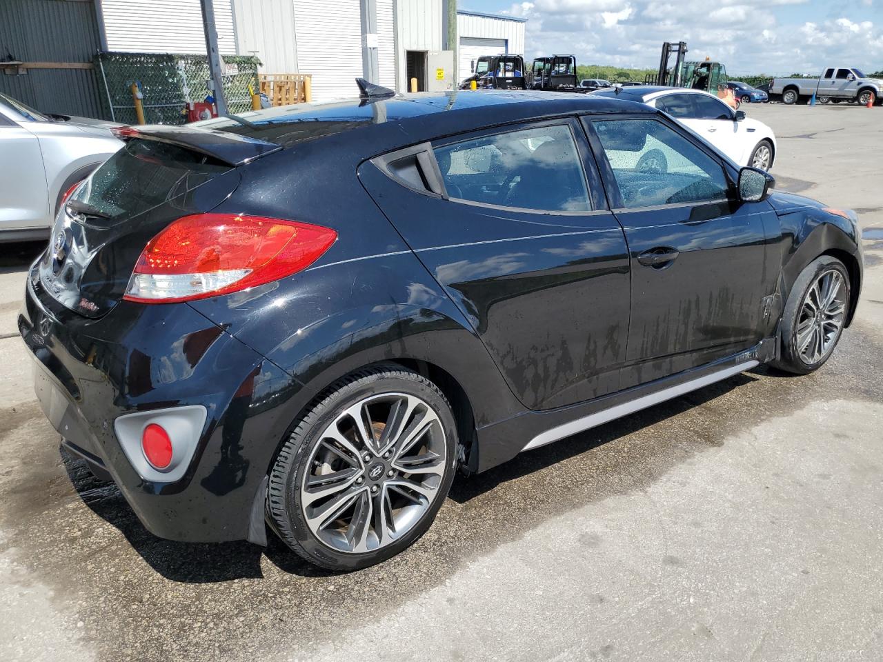 KMHTC6AE9GU271364 2016 Hyundai Veloster Turbo