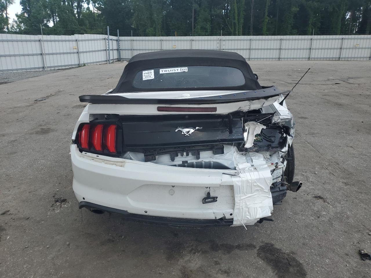 2018 Ford Mustang vin: 1FATP8UH2J5139032