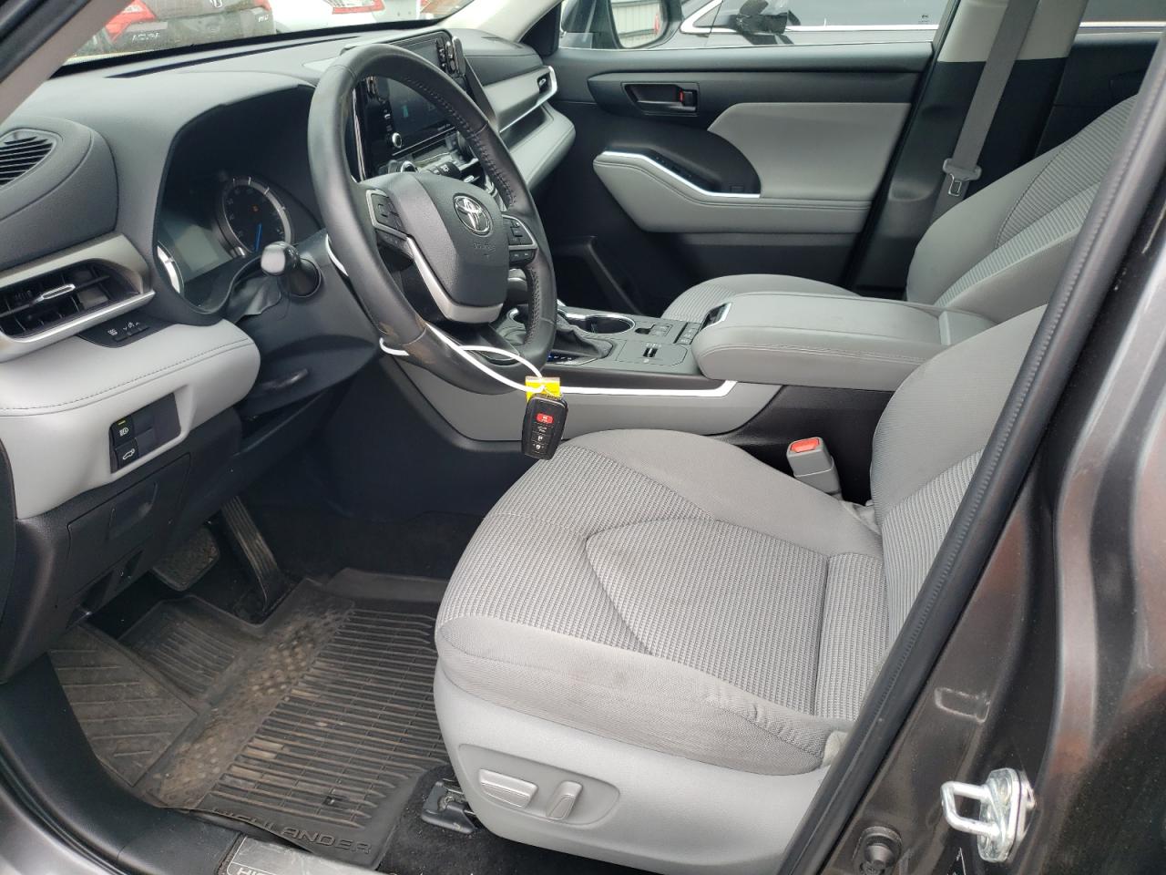 5TDBBRCH2NS559661 2022 Toyota Highlander Hybrid Le