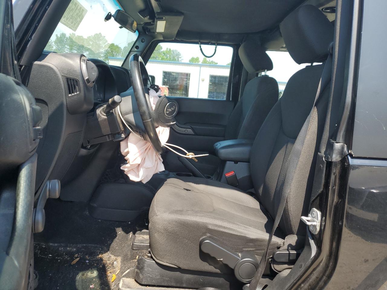 1C4AJWAG8GL132352 2016 Jeep Wrangler Sport