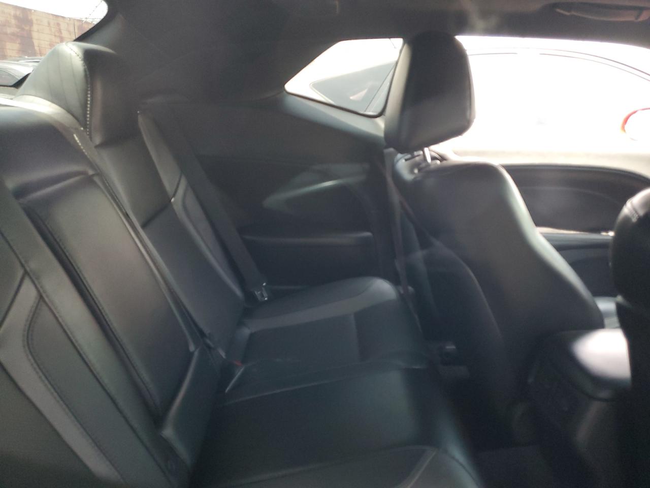 2C3CDZBT2JH116623 2018 Dodge Challenger R/T