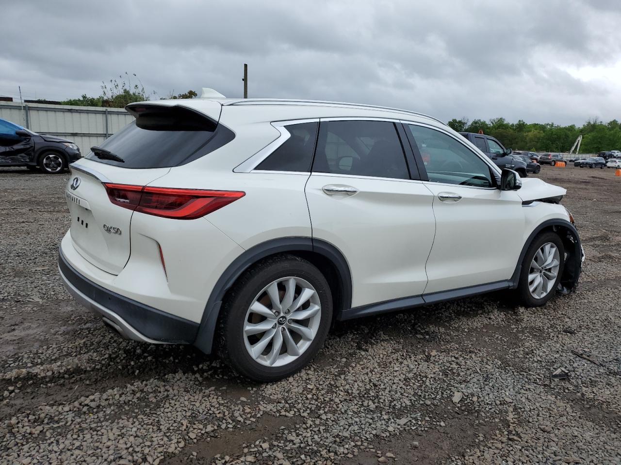 3PCAJ5M37KF124984 2019 Infiniti Qx50 Essential