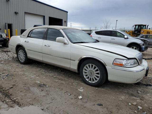 2005 Lincoln Town Car Signature Limited VIN: 1LNHM82W25Y652792 Lot: 53090814