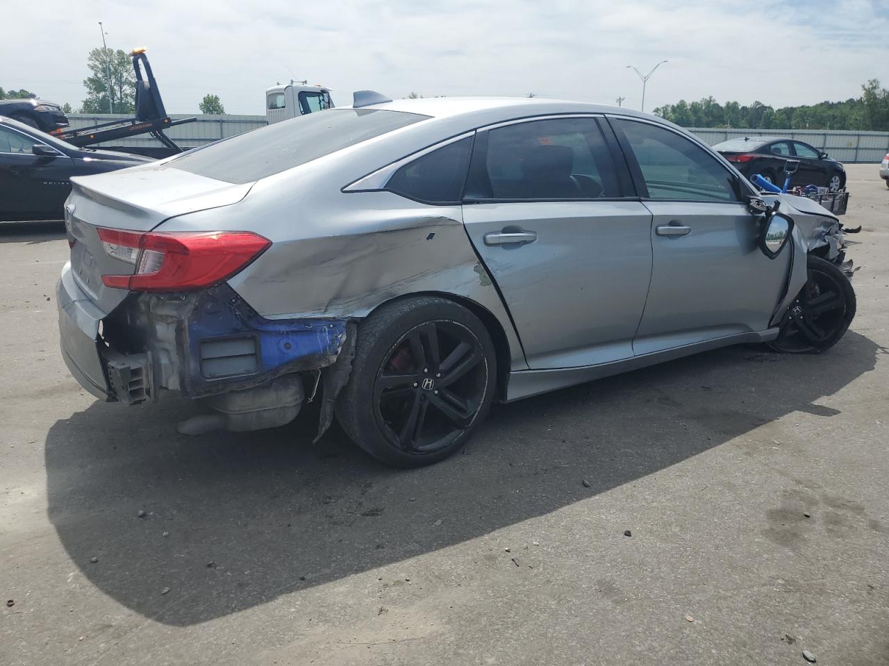 1HGCV1F12JA166909 2018 Honda Accord Lx