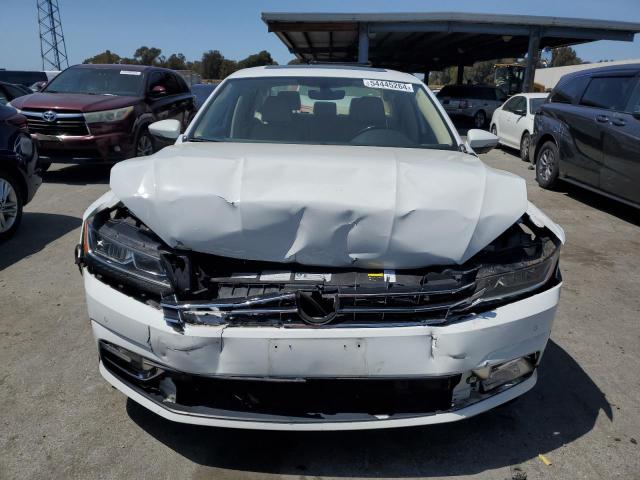 2017 VOLKSWAGEN PASSAT SE - 1VWGT7A37HC070609