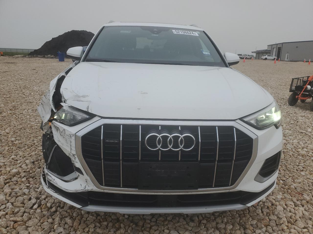 WA1AECF30L1037244 2020 Audi Q3 Premium