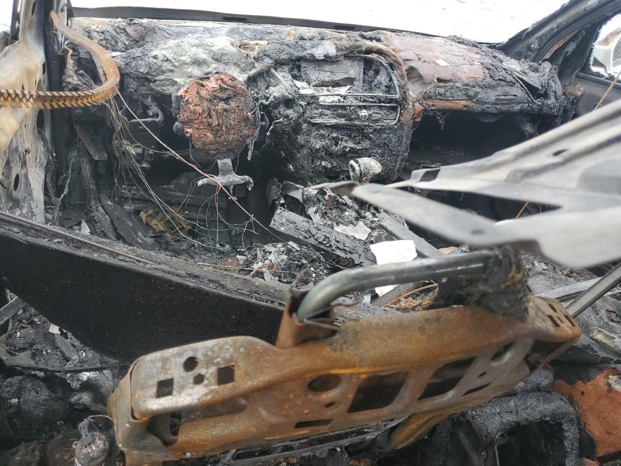 WAUBFAFL5GN016073 2016 Audi A4 Premium S-Line