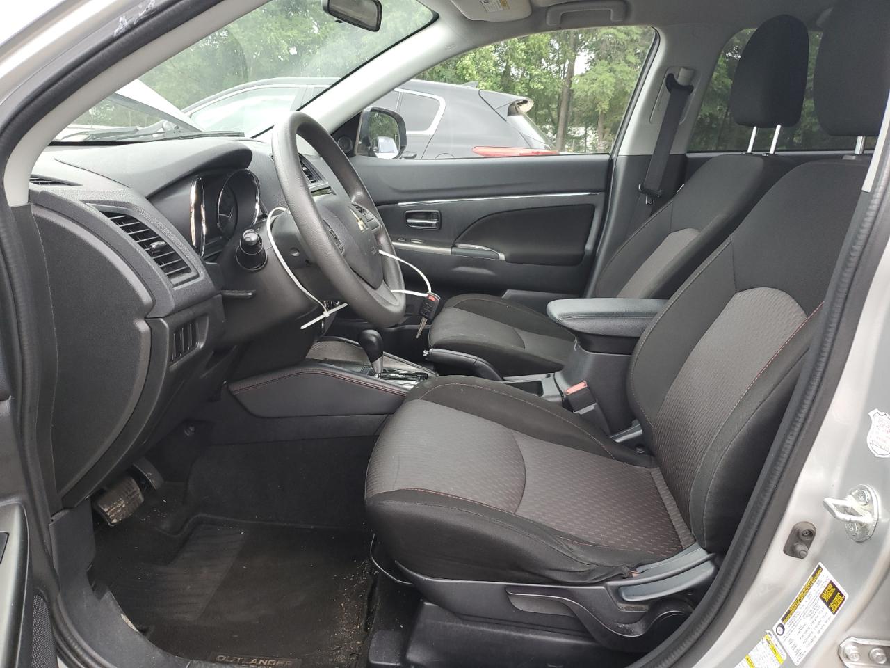 JA4AP3AU8JZ034861 2018 Mitsubishi Outlander Sport Es