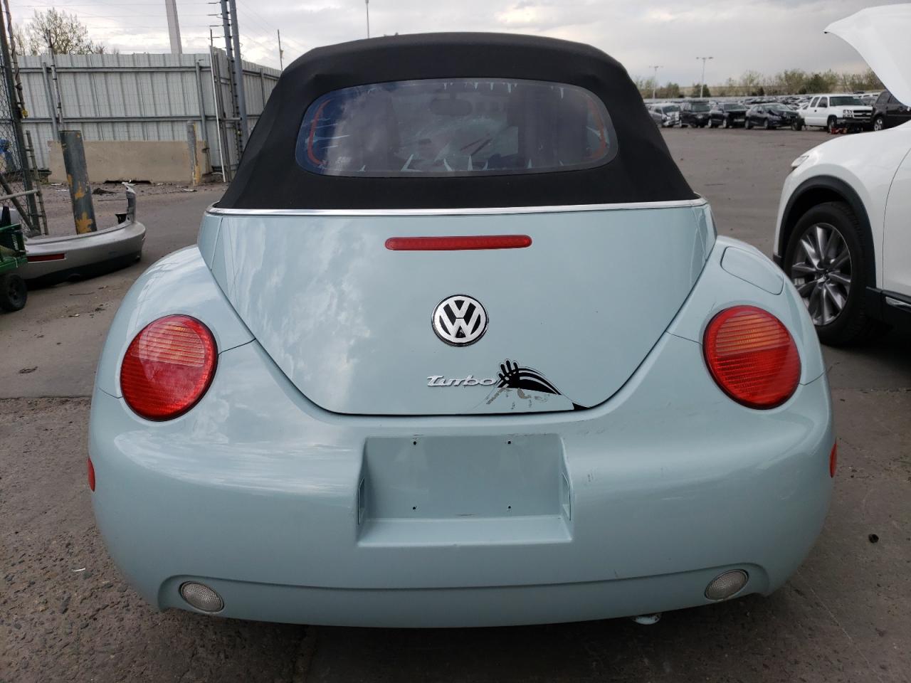 3VWCD21Y44M304465 2004 Volkswagen New Beetle Gls