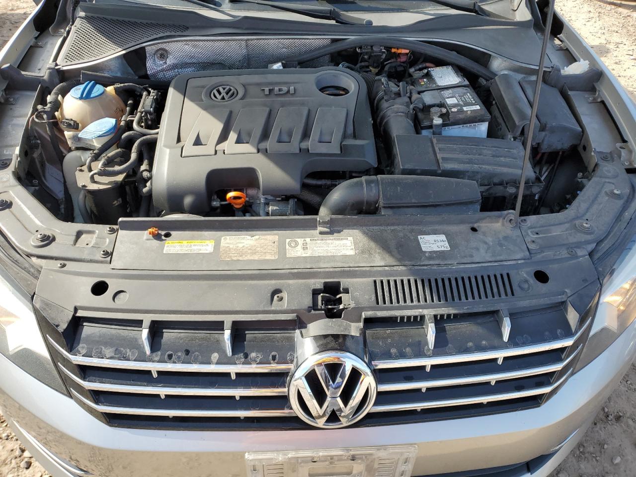 1VWBN7A33CC100959 2012 Volkswagen Passat Se