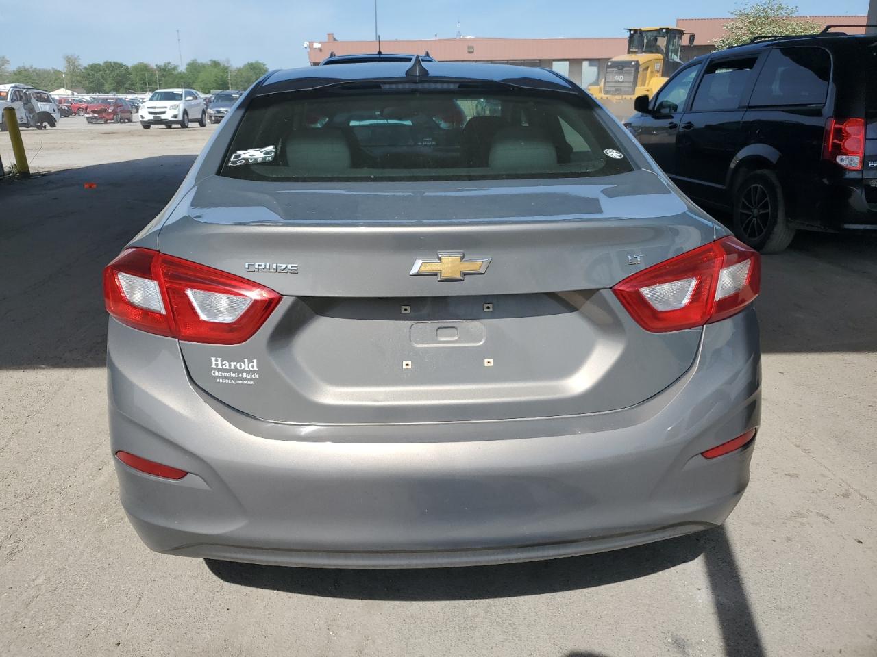 1G1BE5SM6H7147703 2017 Chevrolet Cruze Lt