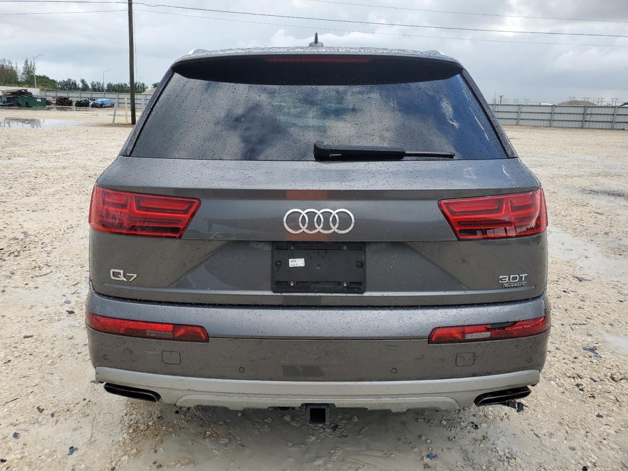 WA1VAAF75JD050359 2018 Audi Q7 Prestige