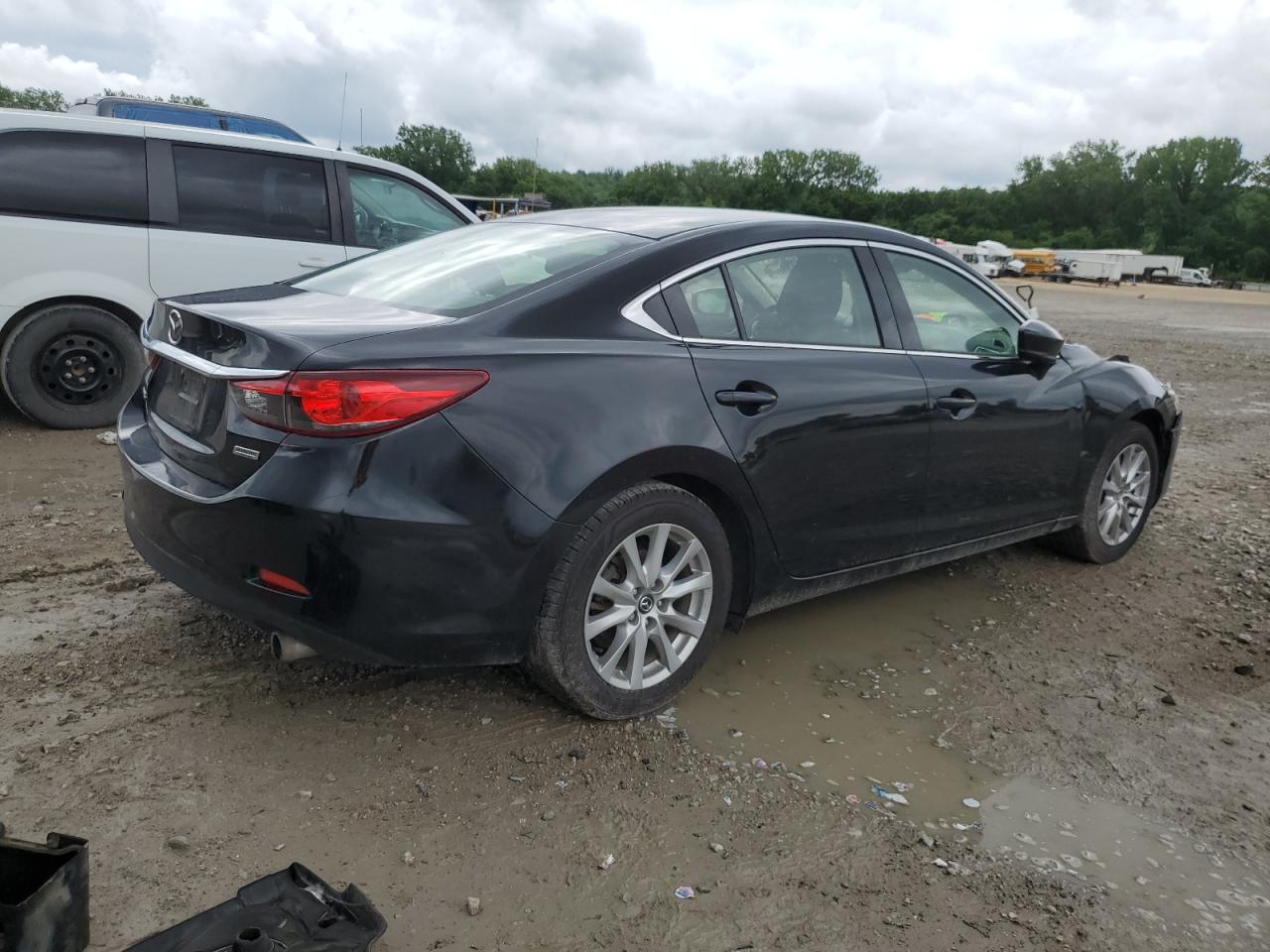 2017 Mazda 6 Sport vin: JM1GL1U59H1121357