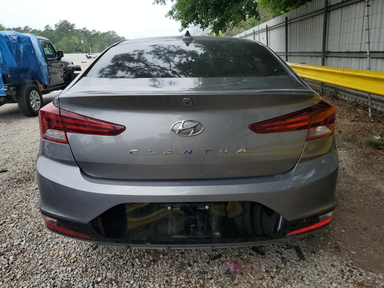 2020 Hyundai Elantra Sel vin: 5NPD84LF3LH527054