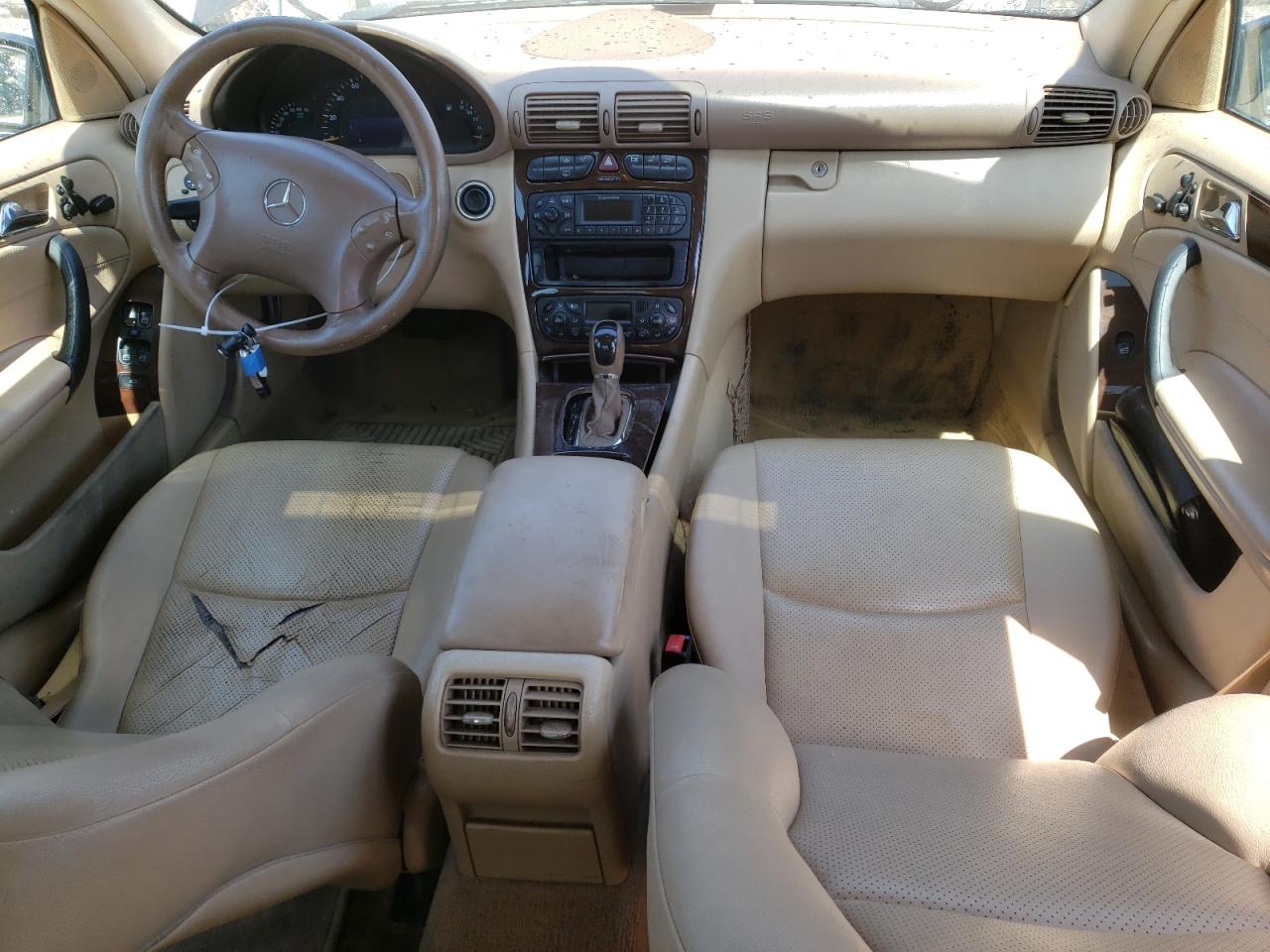 WDBRF64JX4F547760 2004 Mercedes-Benz C 320