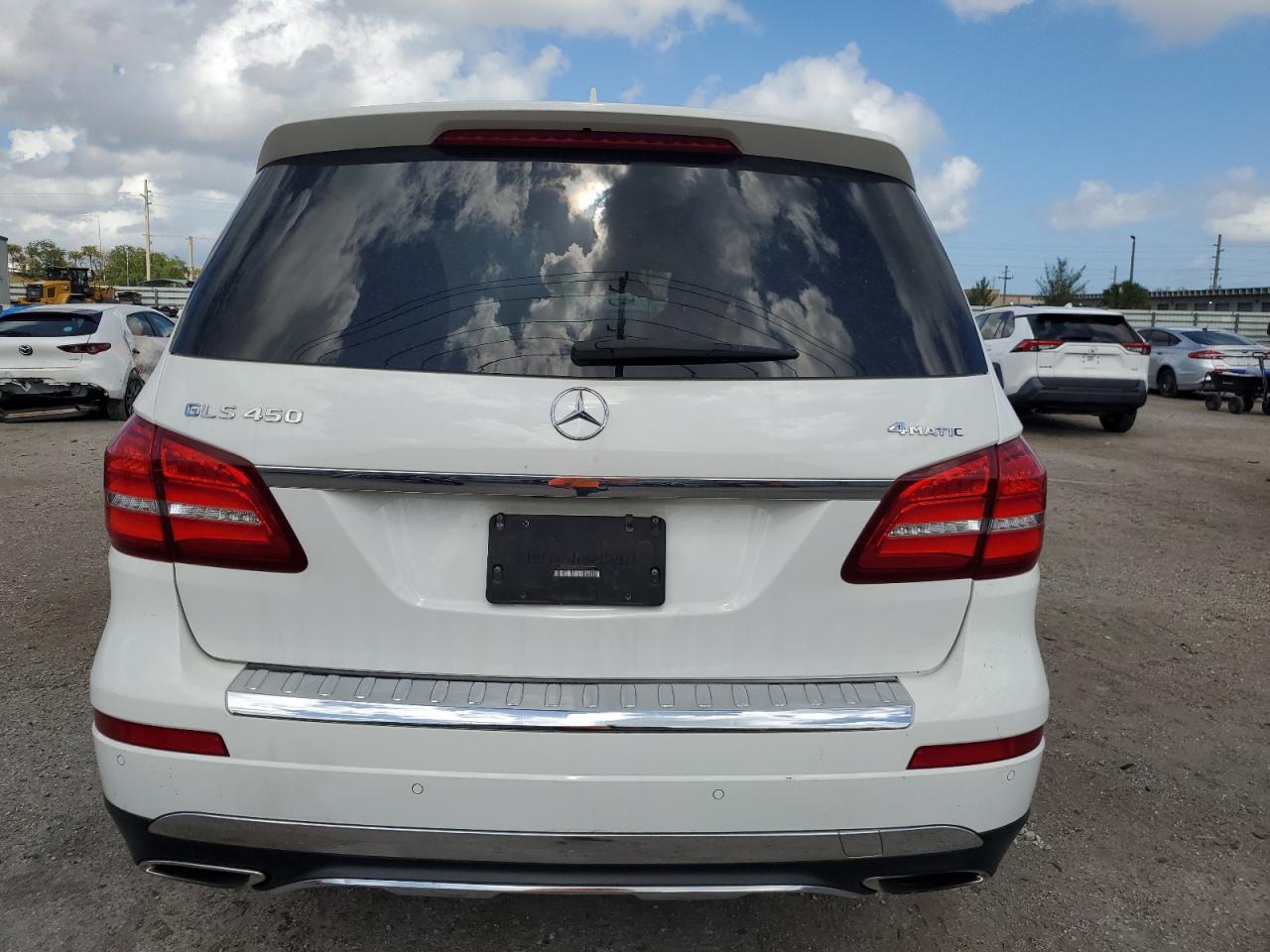 4JGDF6EE8JB086277 2018 Mercedes-Benz Gls 450 4Matic