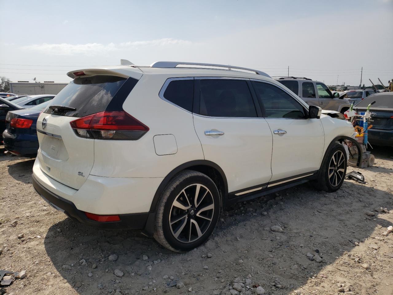 JN8AT2MT8JW467116 2018 Nissan Rogue S