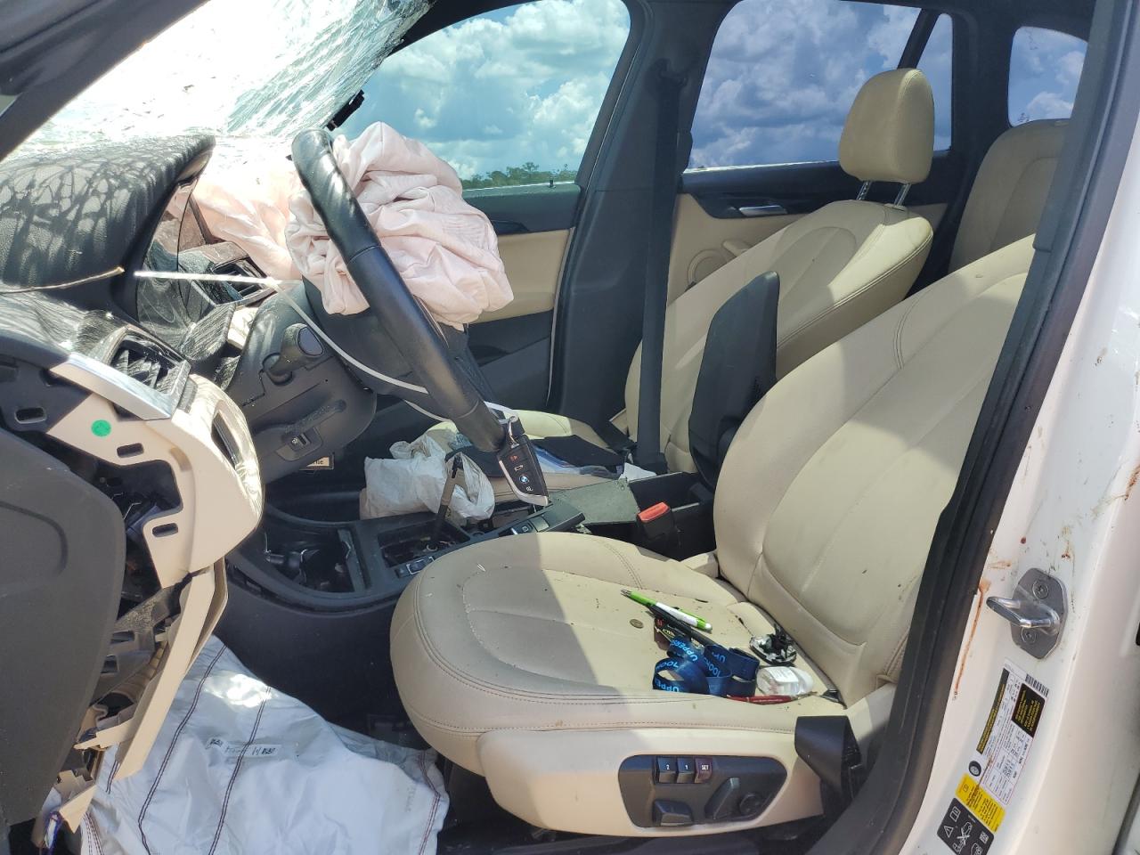 WBXHT3Z30H4A65689 2017 BMW X1 xDrive28I