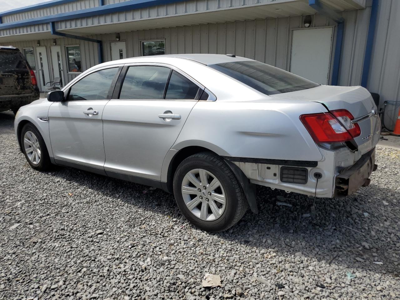 Lot #2828700684 2011 FORD TAURUS SE