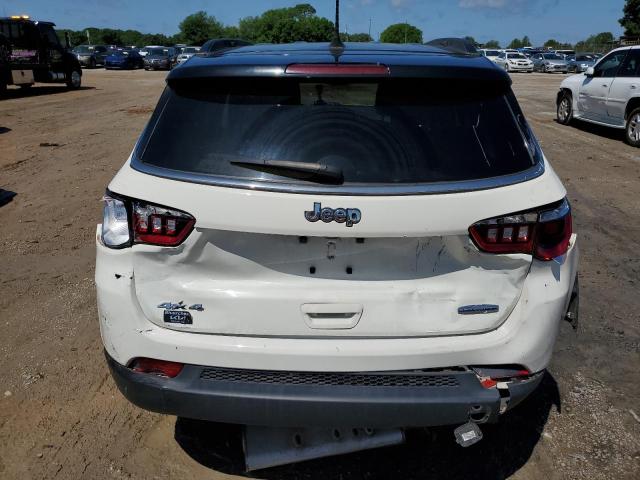 2018 Jeep Compass Latitude VIN: 3C4NJDBBXJT270639 Lot: 54187494