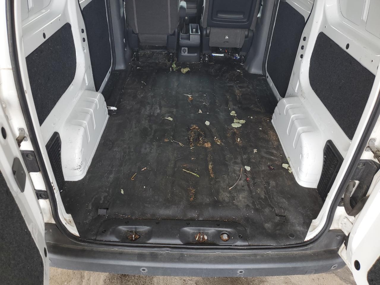 3N6CM0KN4FK699674 2015 Nissan Nv200 2.5S