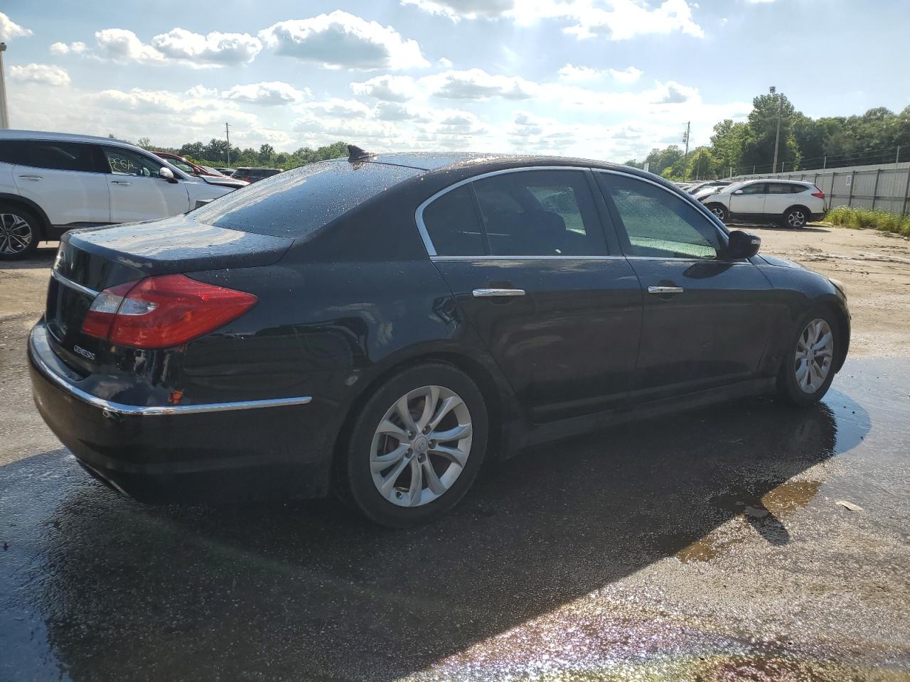 2012 Hyundai Genesis 3.8L vin: KMHGC4DD1CU194833