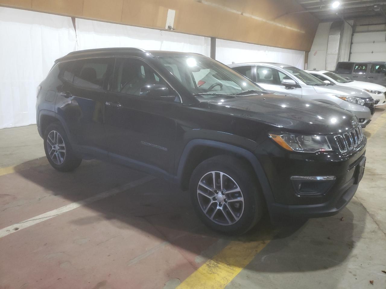 3C4NJDBB8HT665266 2017 Jeep Compass Latitude