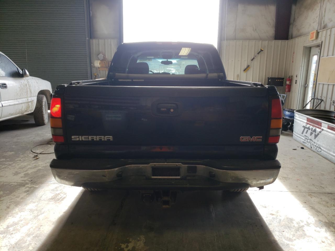 2GTEK13T951217361 2005 GMC New Sierra K1500