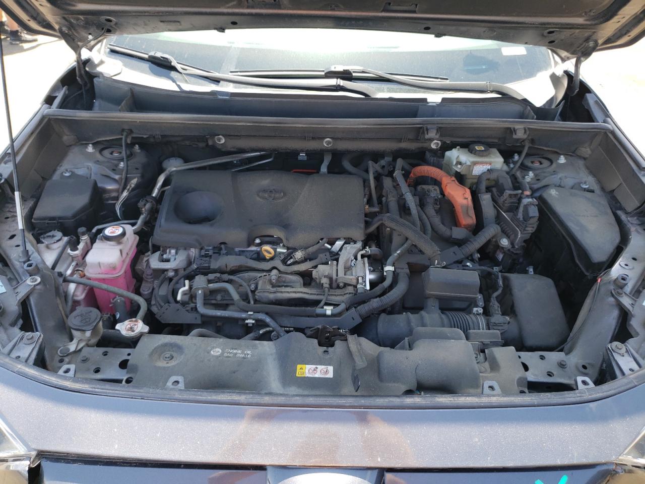 4T3R6RFV1MU008185 2021 Toyota Rav4 Xle