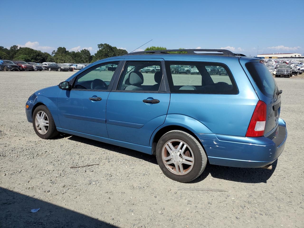 1FAFP36381W226302 2001 Ford Focus Se