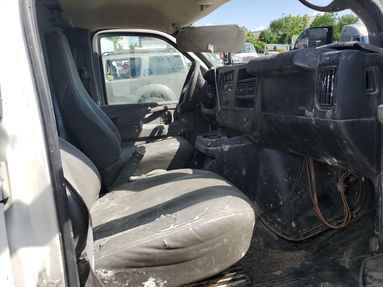 1GCZGFBA1A1140842 2010 Chevrolet Express G2500