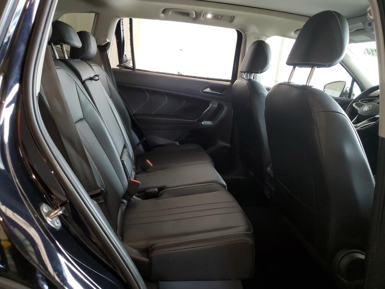 3VV2B7AX2NM136739 2022 Volkswagen Tiguan Se