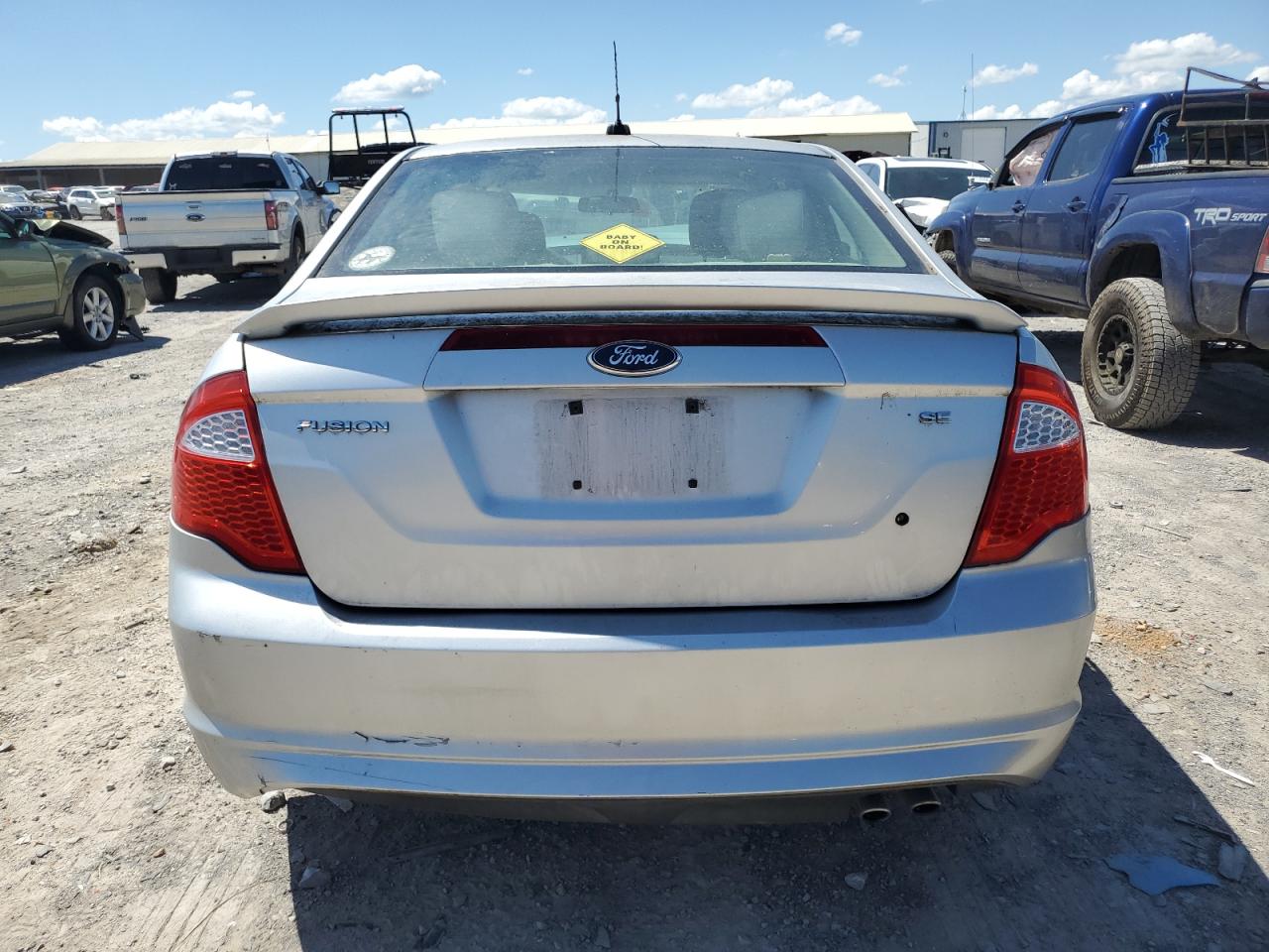 3FAHP0HA0BR161694 2011 Ford Fusion Se