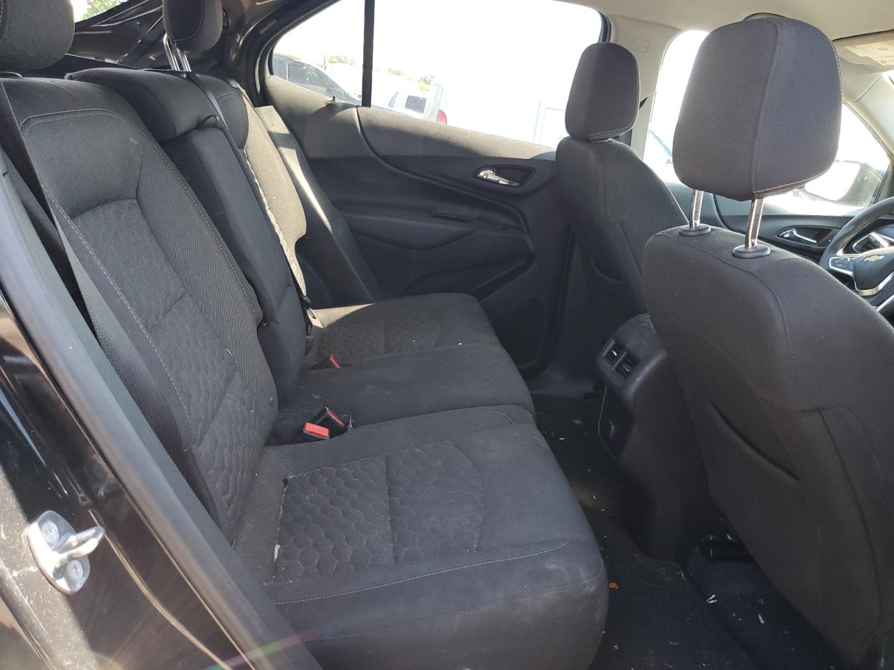 2GNAXJEV7J6256436 2018 Chevrolet Equinox Lt