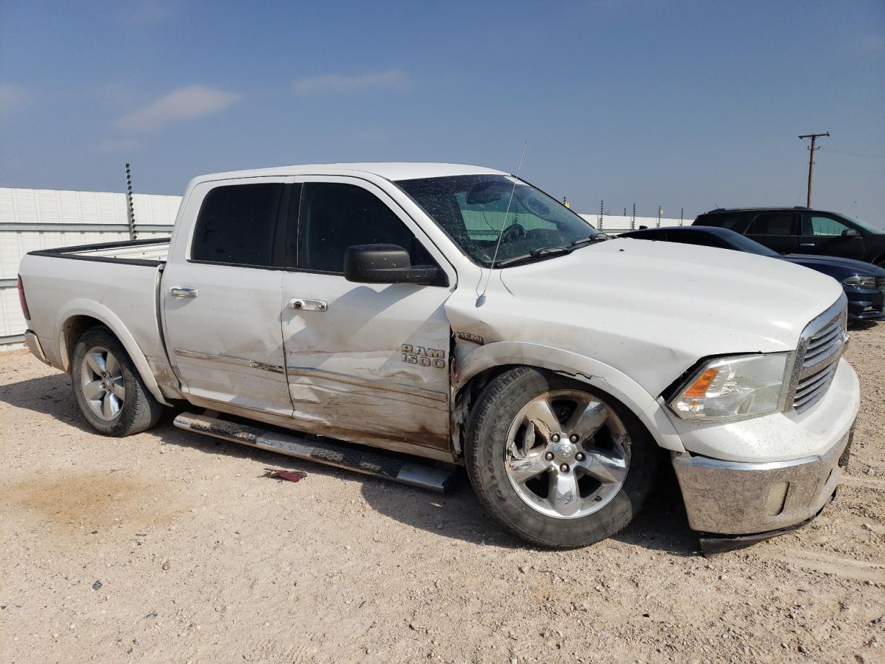 1C6RR6LT1ES140390 2014 Ram 1500 Slt