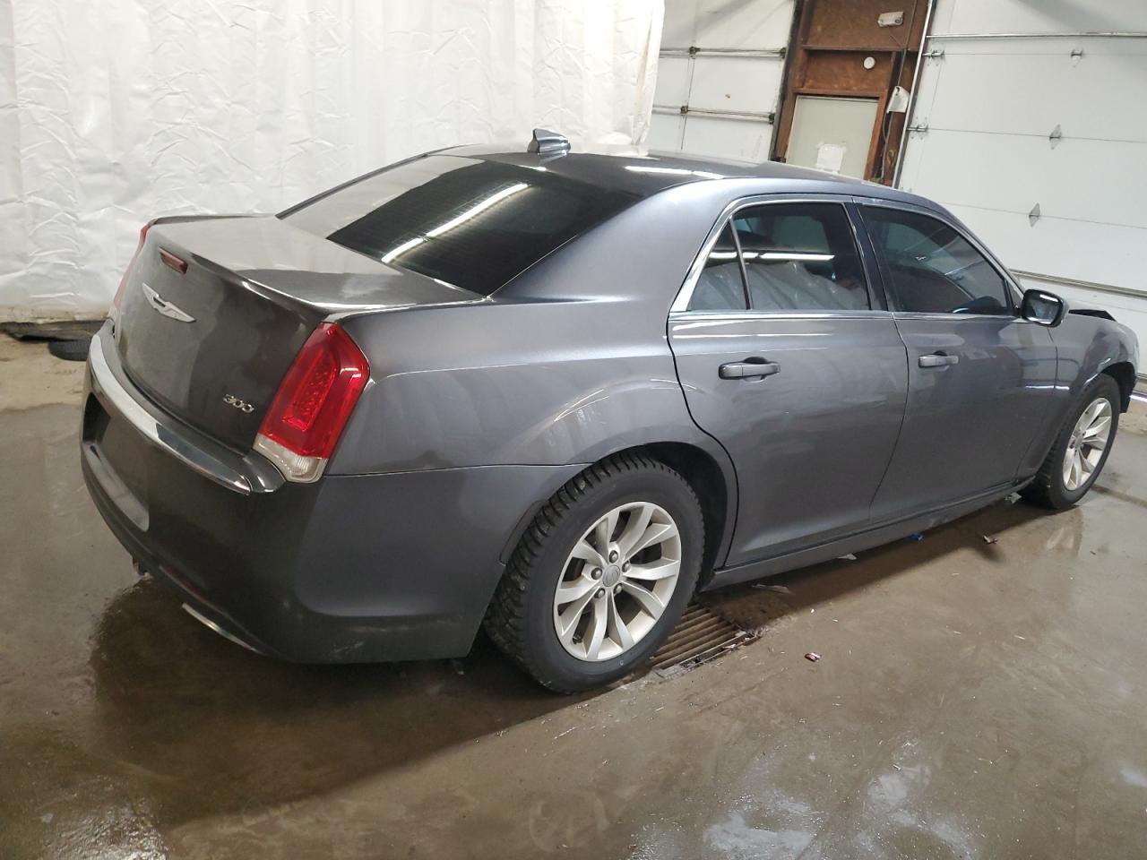 2C3CCAAG1FH807383 2015 Chrysler 300 Limited