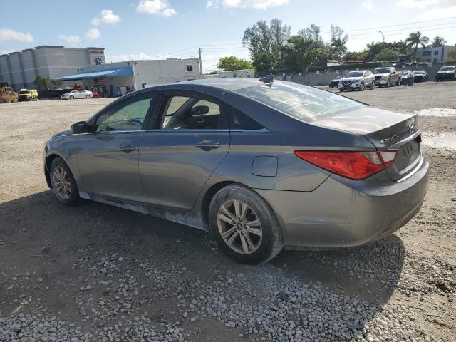2013 Hyundai Sonata - Image 2
