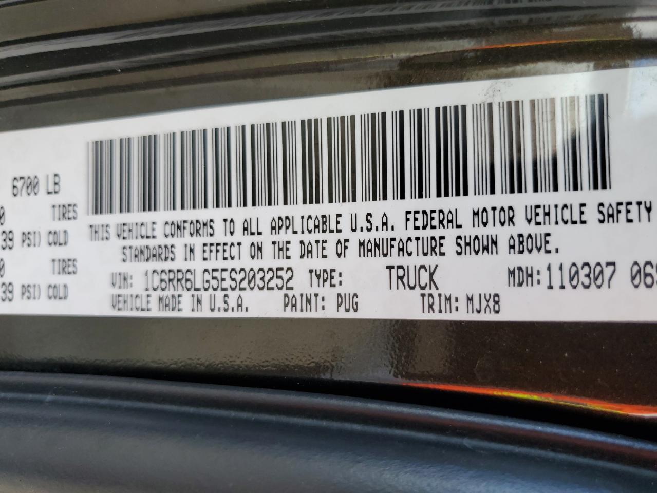 1C6RR6LG5ES203252 2014 Ram 1500 Slt
