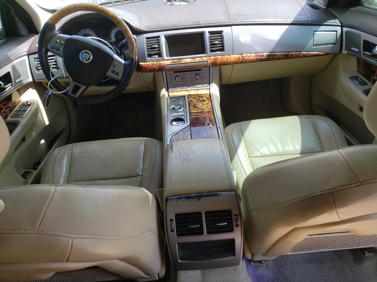 SAJWA05B49HR24684 2009 Jaguar Xf Luxury