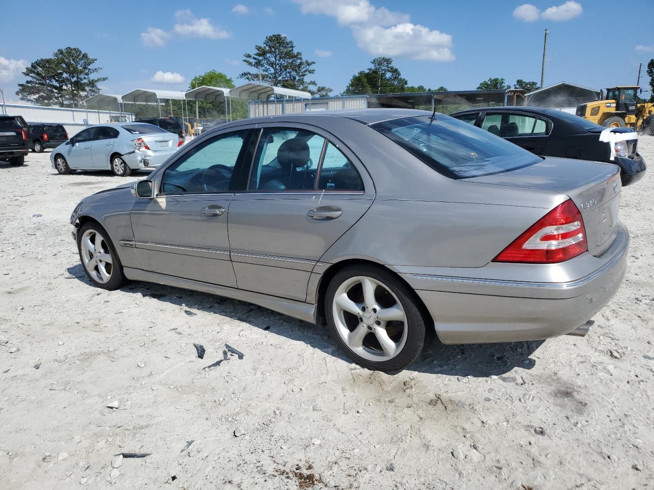 WDBRF64J75F586176 2005 Mercedes-Benz C 320