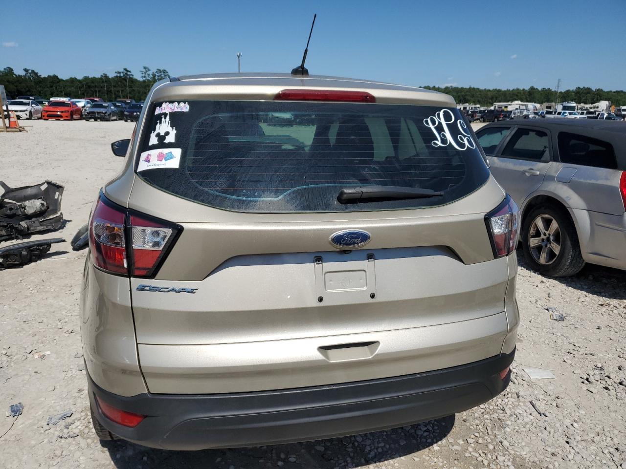 2018 Ford Escape S vin: 1FMCU0F75JUA22569