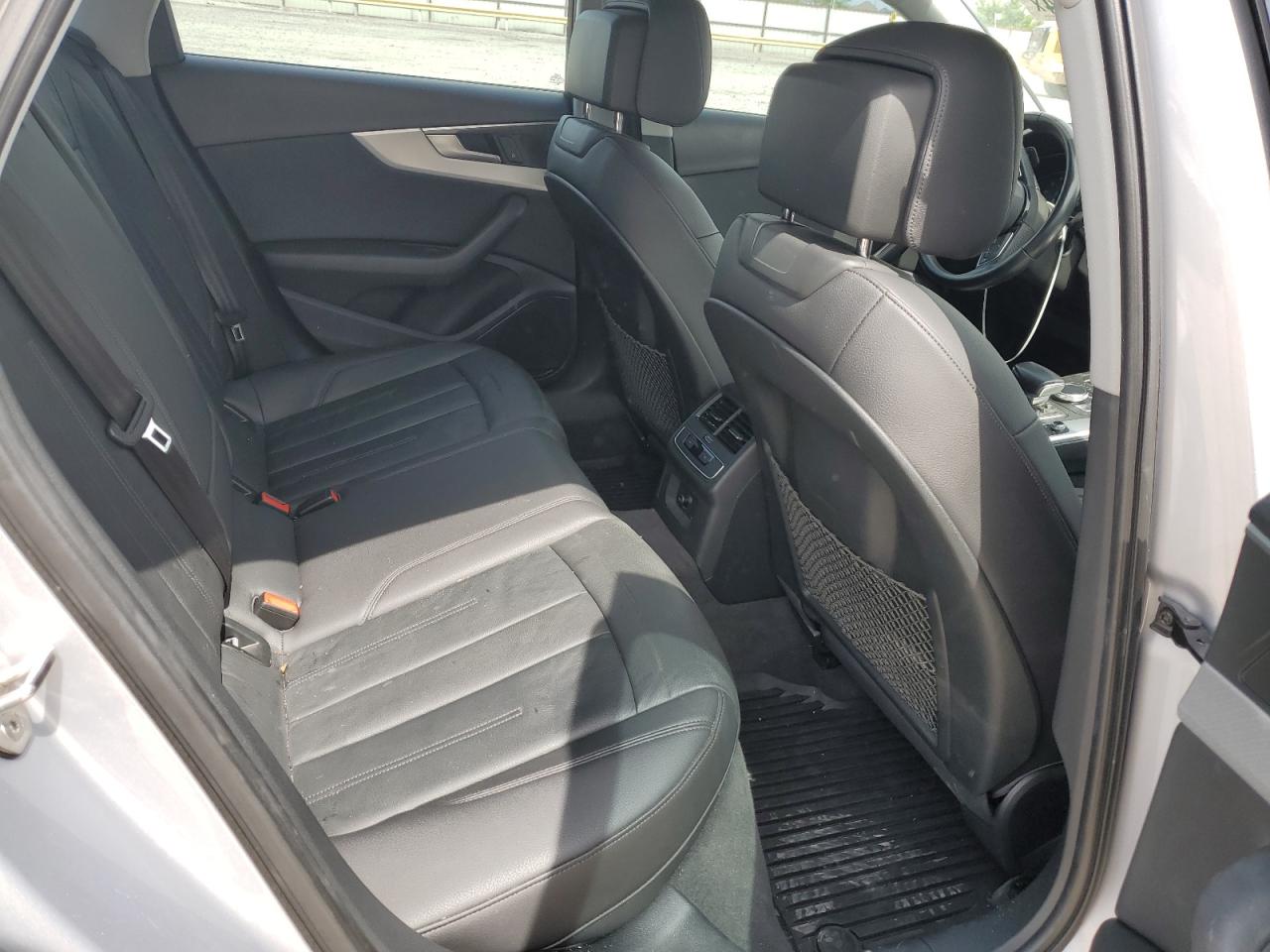 WAUANAF48HN020384 2017 Audi A4 Premium