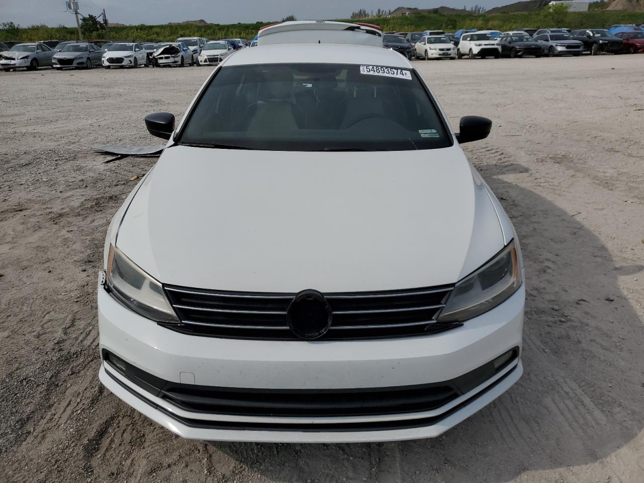 3VWD17AJ5FM223989 2015 Volkswagen Jetta Se