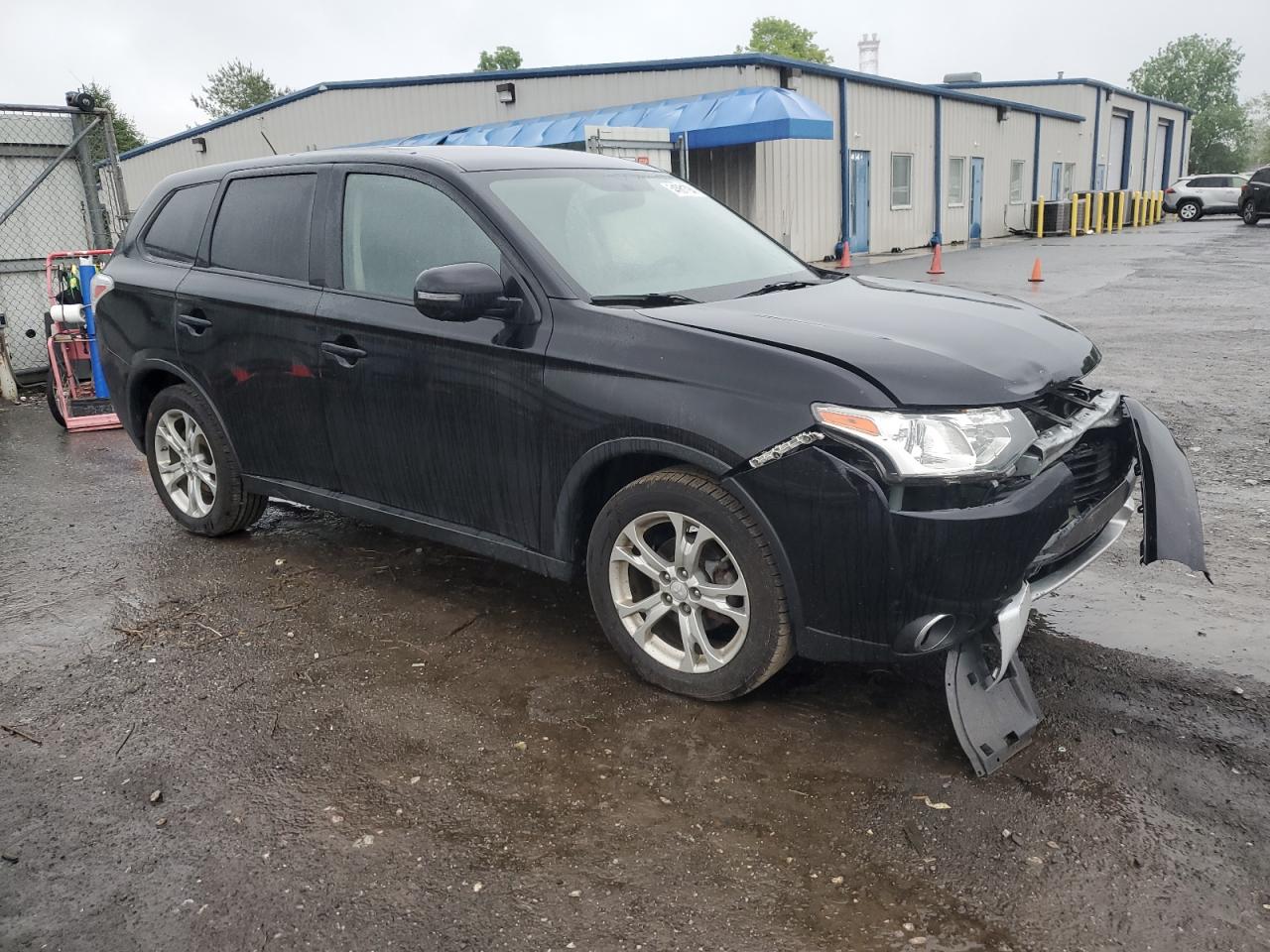 JA4AD3A34FZ004246 2015 Mitsubishi Outlander Se