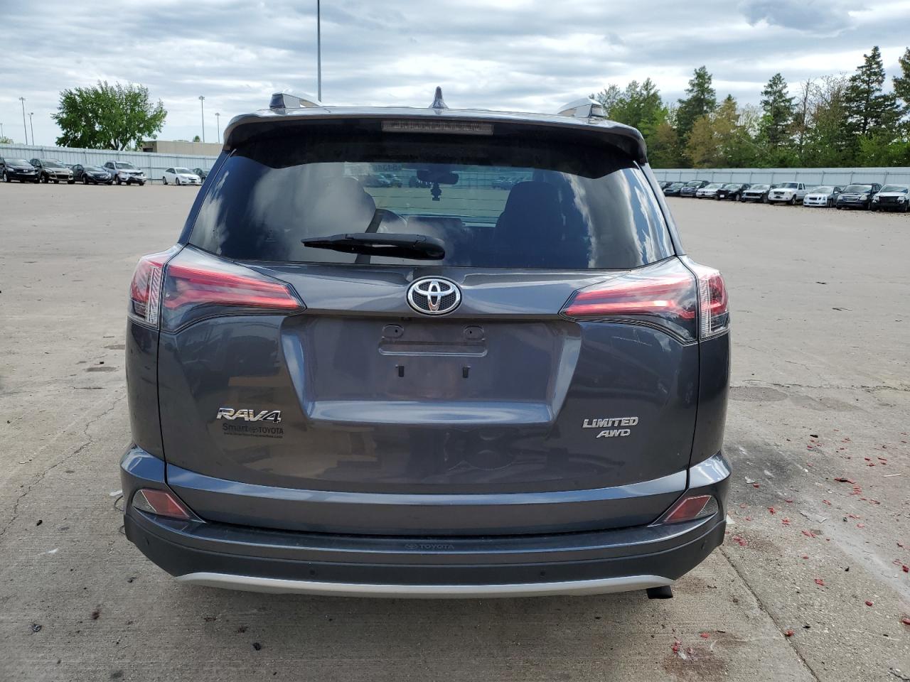 2016 Toyota Rav4 Limited vin: JTMDFREV6GD184985