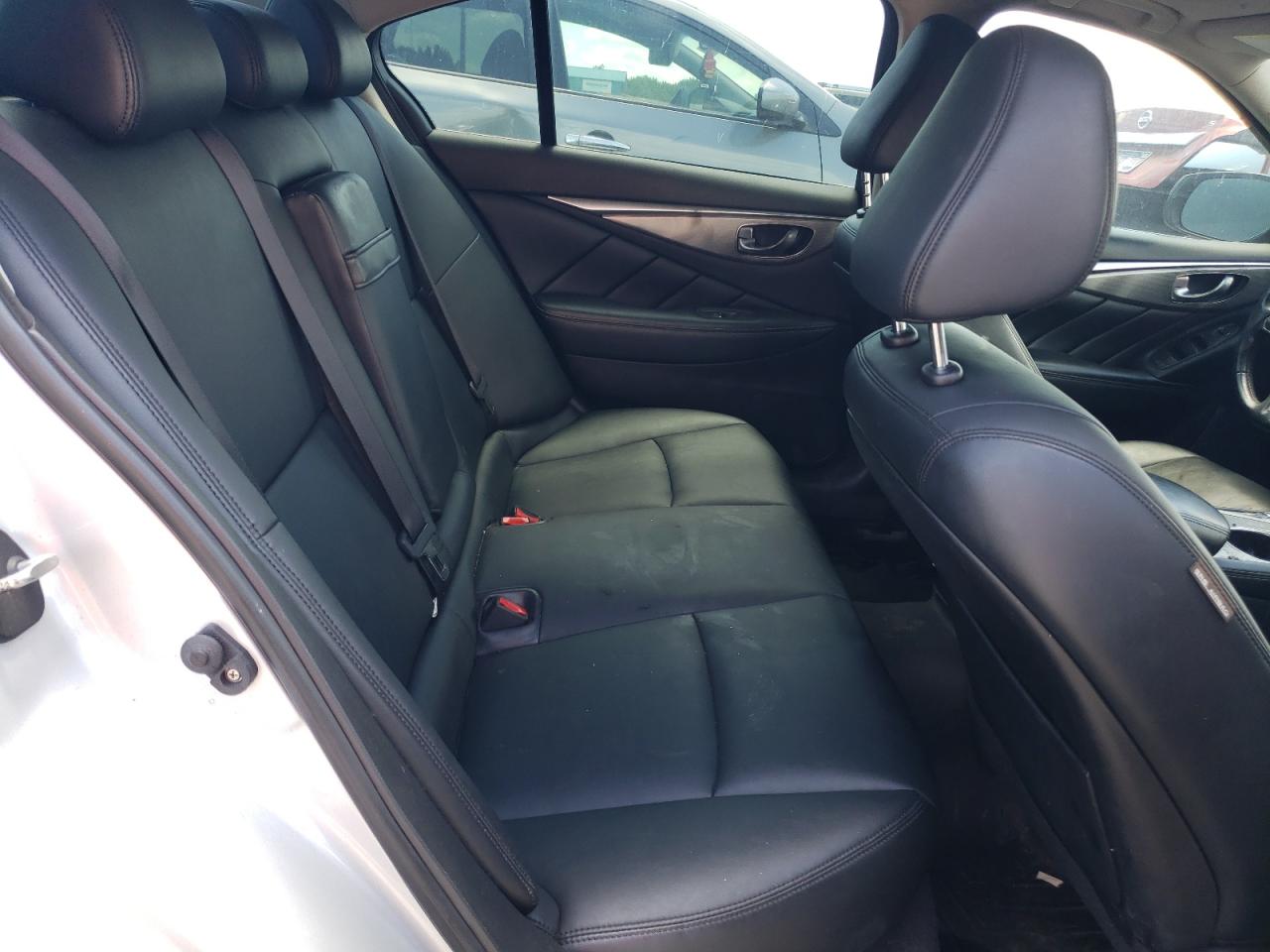 JN1CV7AR5GM250697 2016 Infiniti Q50 Base