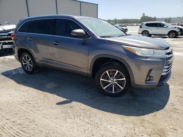  TOYOTA HIGHLANDER 2017 Угольный