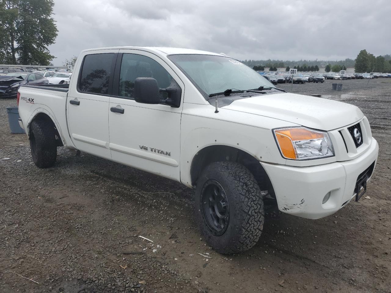 1N6BA0EC8BN323546 2011 Nissan Titan S